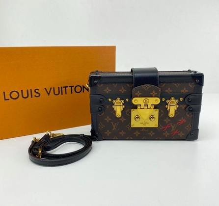 Louis Vuitton в Москве по низким ценам 1670396758611
